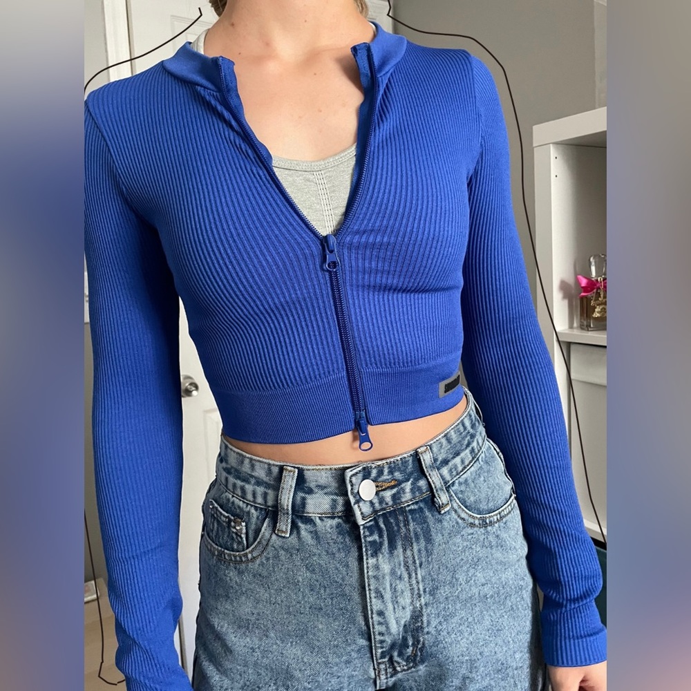 BRAND NEW long sleeve crop top zipper
